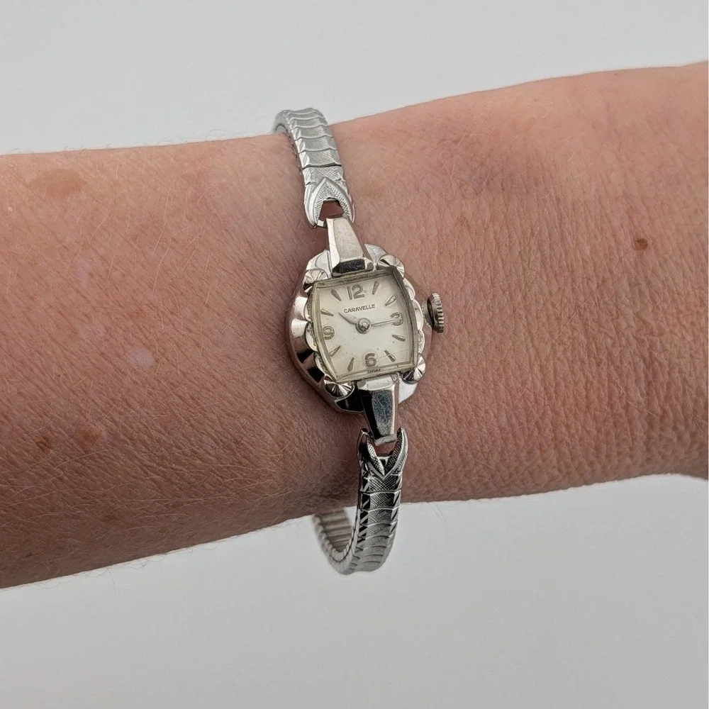 1963 Caravelle by Bulova M3 Ladies Vintage Manual Wind Watch Expansion Band Runs